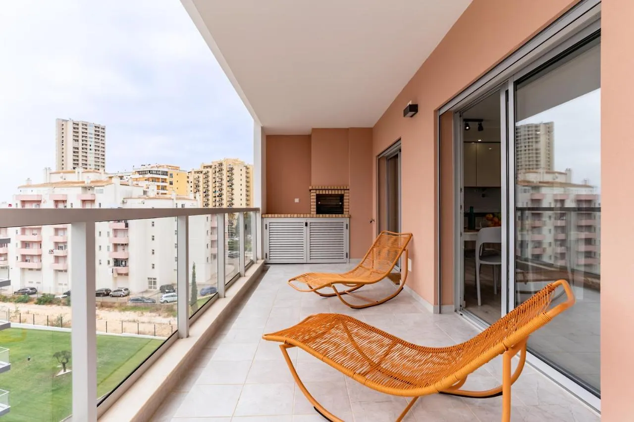 Sunny Brand New 2-Bedroom Apt - 500M From Praia Da Rocha With Ac And Pool! Portimao Apartment