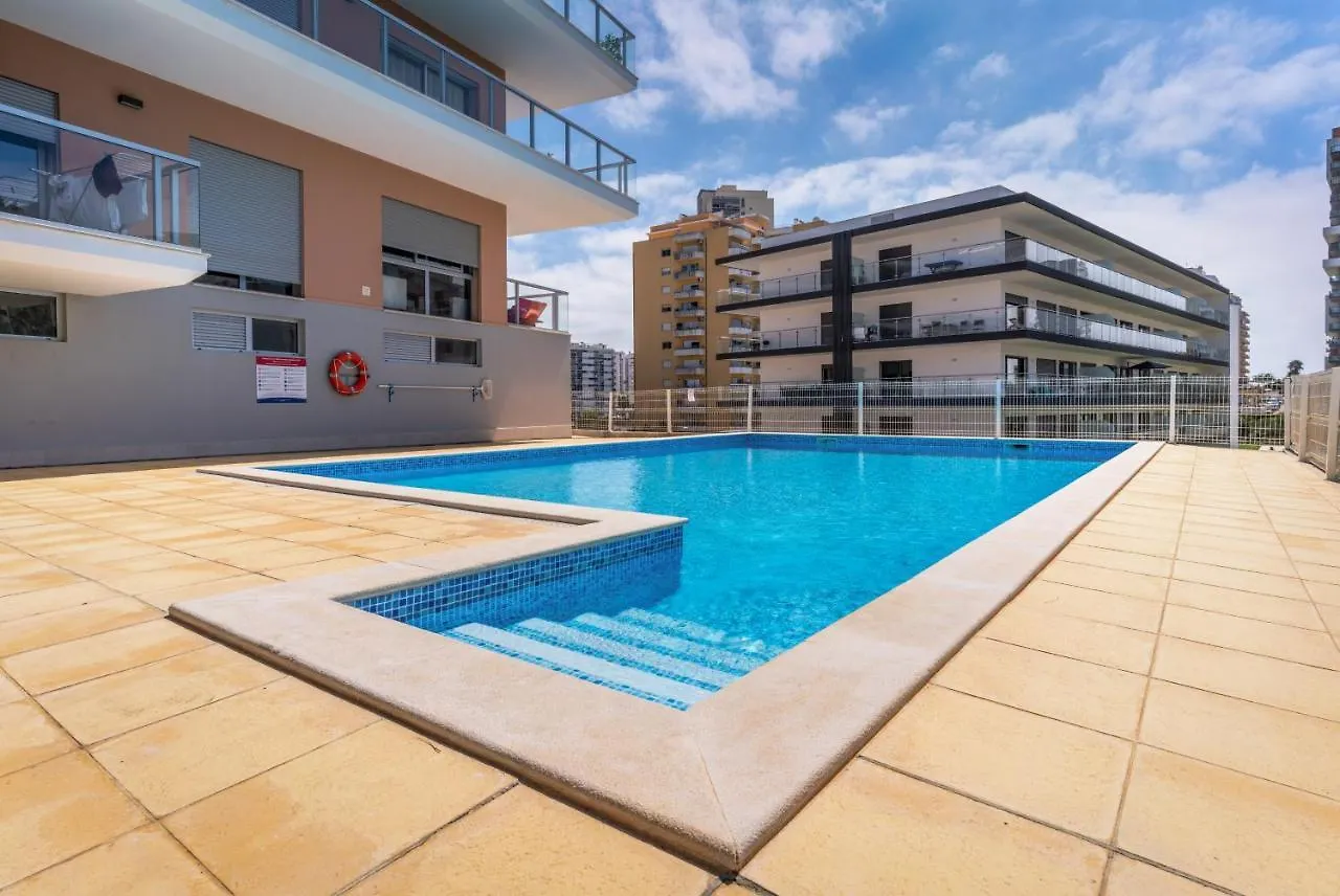 Apartment Sunny Brand New 2-Bedroom Apt - 500M From Praia Da Rocha With Ac And Pool! Portimao